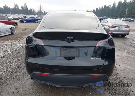2023 Tesla Model Y Awd/Long Range Dual Motor All-Wheel Drive from USA, damaged, VIN 7SAYGAEE3PF646429